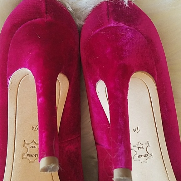 Sam Edelman Velvet Pumps - Picture 5 of 5